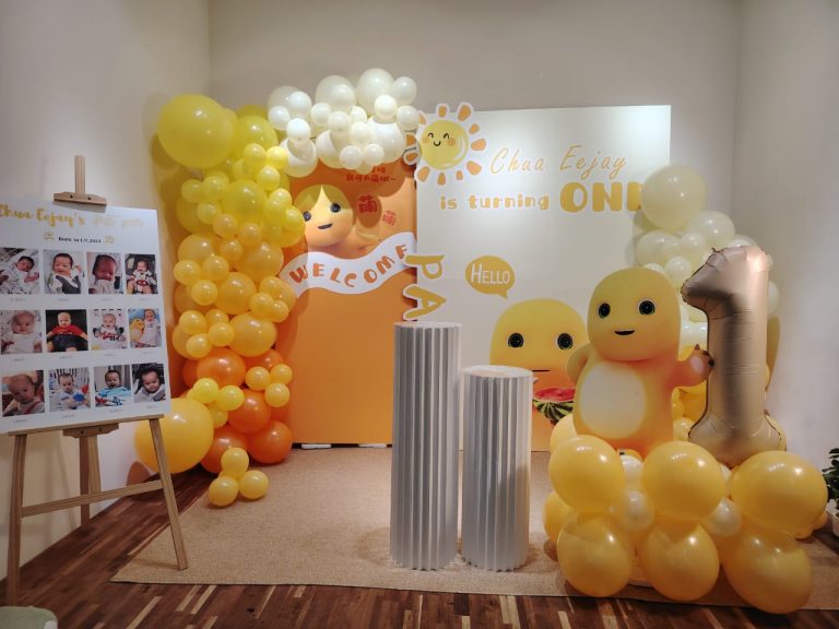Sunny yellow balloon theme